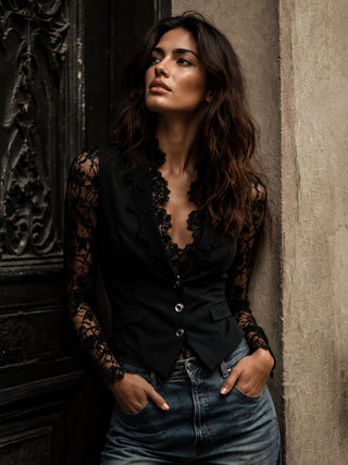 Noémie | Czarny Blazer z Półprzezroczystymi Rękawami