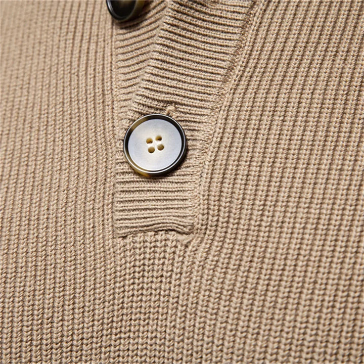 Męski sweter z guzikami